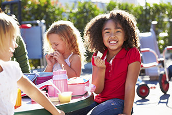 Children eating lunch